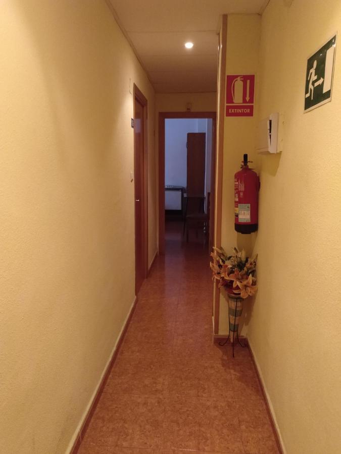 Pension Miraflores Saragoça Exterior foto